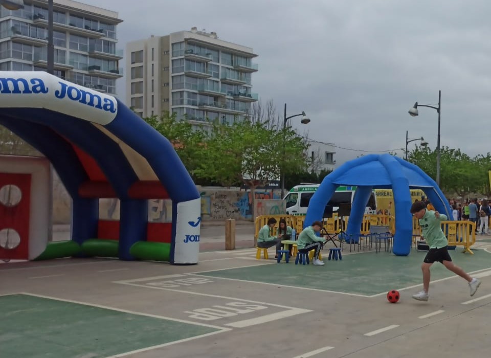 Evento Tour Centenary Groguet Villarreal C.F. Hinchables porteria futbol